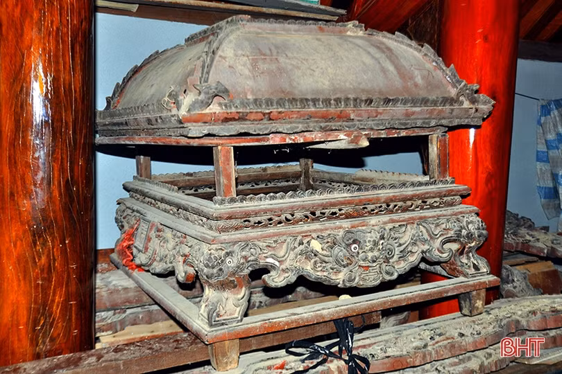 Đền Trúc - di tích độc đáo bên dòng Ngàn Phố