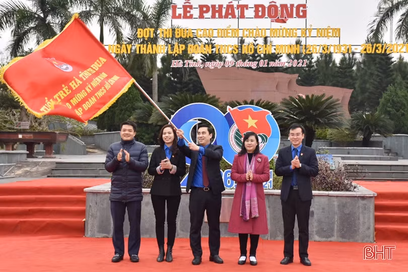 Tuổi trẻ Hà Tĩnh tiếp tục cống hiến hết mình cho sự nghiệp xây dựng và bảo vệ Tổ quốc