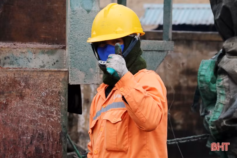 Công nhân KKT Vũng Áng bám công trường, vượt lên thời tiết khắc nghiệt