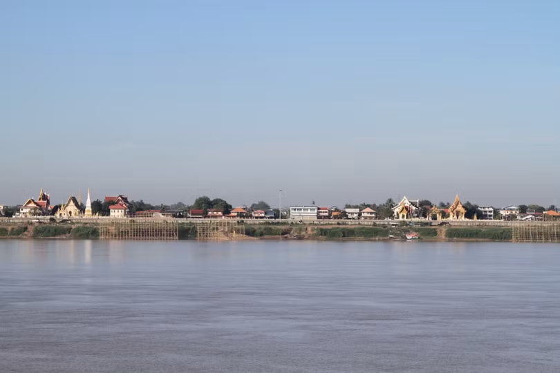 Lào lo ngại người vượt biên trái phép về từ Thái Lan qua sông Mekong