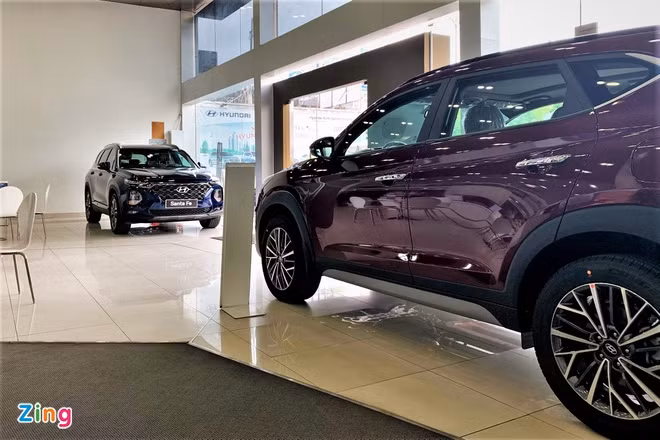 Nhiều dòng ôtô khan hàng dịp đầu năm