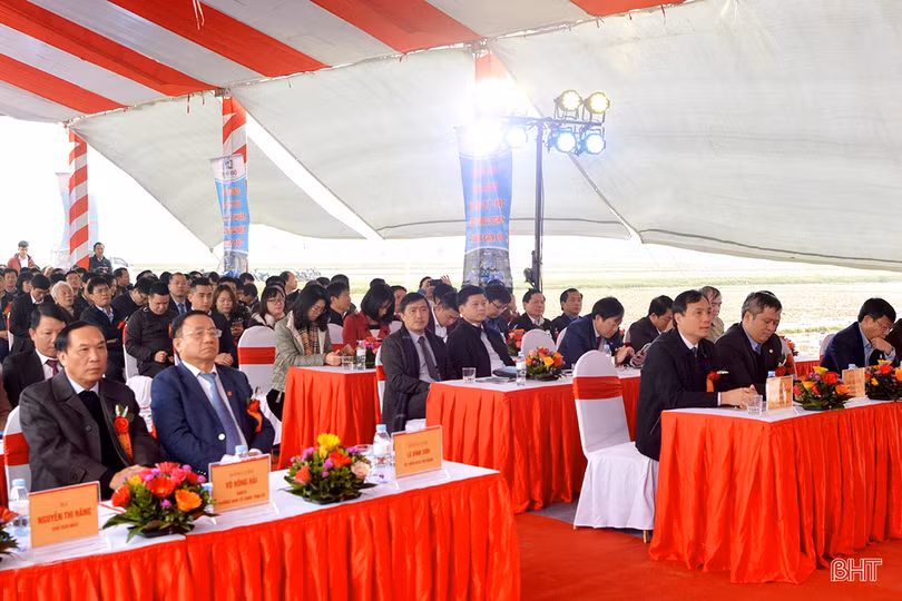 Khởi công dự án đầu tư hạ tầng kỹ thuật CCN huyện Can Lộc, tổng mức đầu tư hơn 122 tỷ đồng