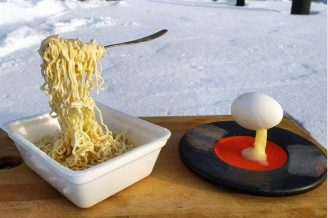 Cảnh tượng choáng ngợp tại ngôi làng bị đóng băng hoàn toàn ở Nga