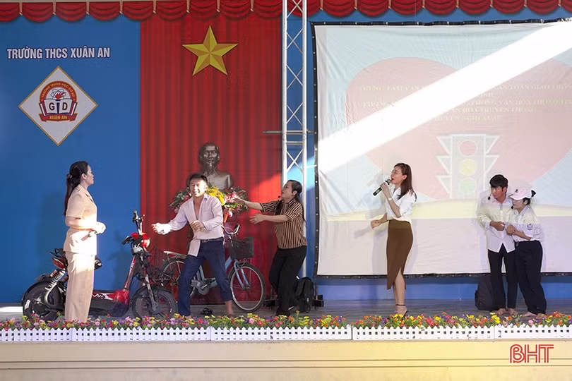 Thượng tôn pháp luật để xây dựng văn hóa giao thông an toàn