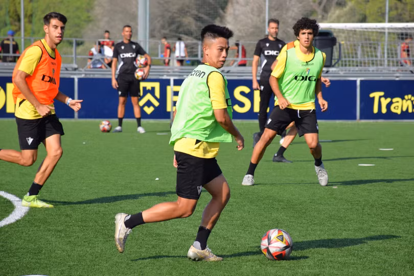 2 tuần đầu ở Cadiz FC, Tây Ban Nha của cầu thủ trẻ quê Hà Tĩnh