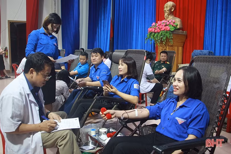 Tiếp nhận 257 đơn vị máu Chia sẻ yêu thương - Trao đời sự sống