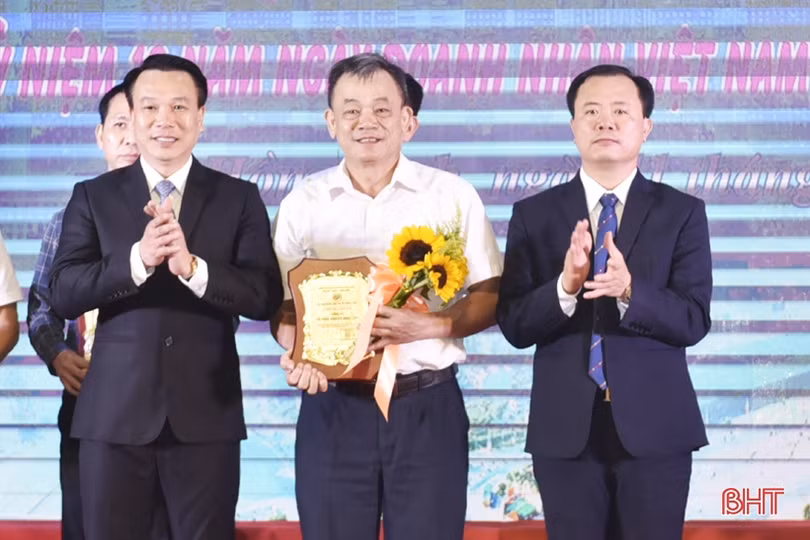 Thị xã Hồng Lĩnh tôn vinh 33 doanh nghiệp, doanh nhân tiêu biểu