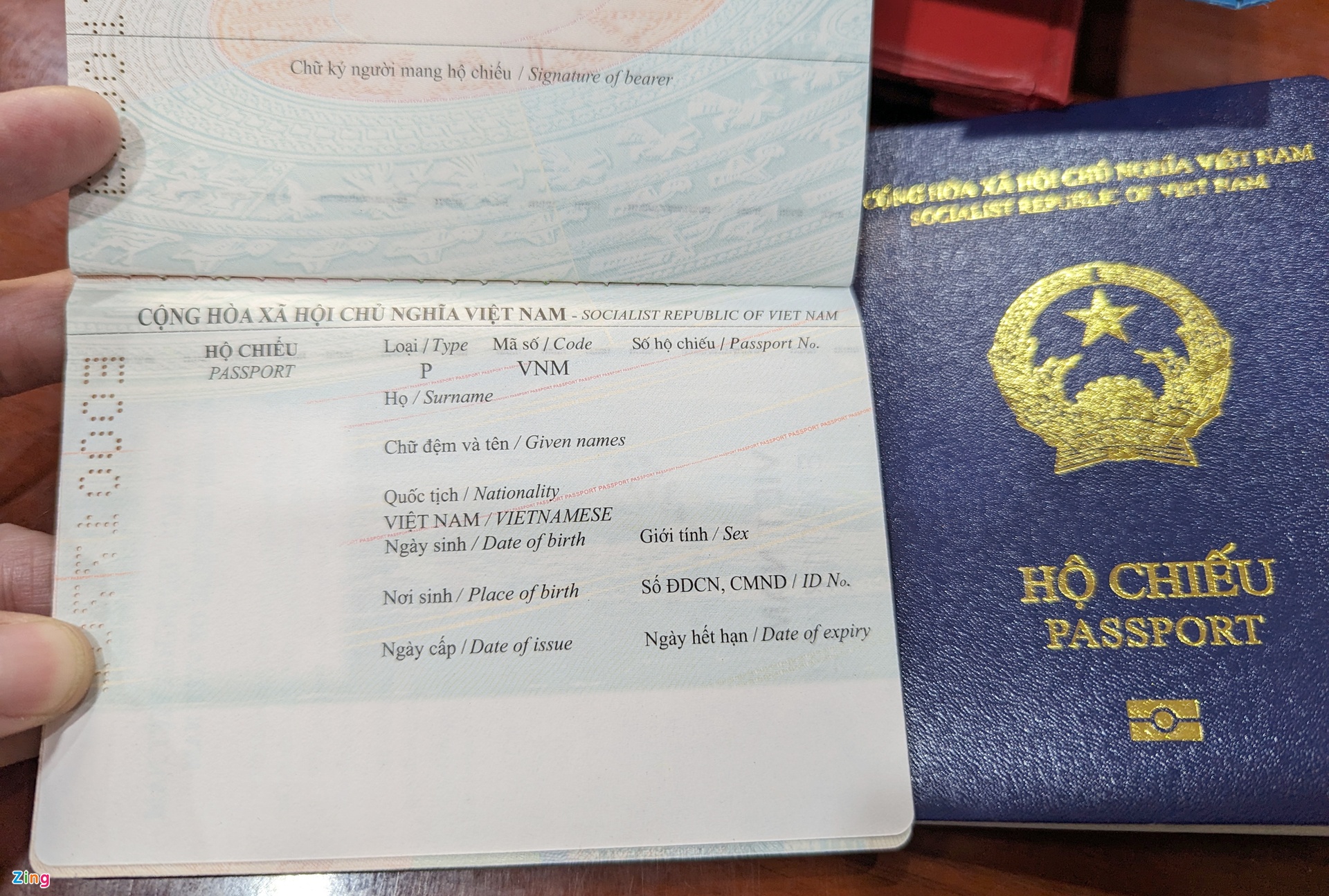 Hình ảnh hộ chiếu gắn chip được Bộ Công an cấp từ ngày 1/3