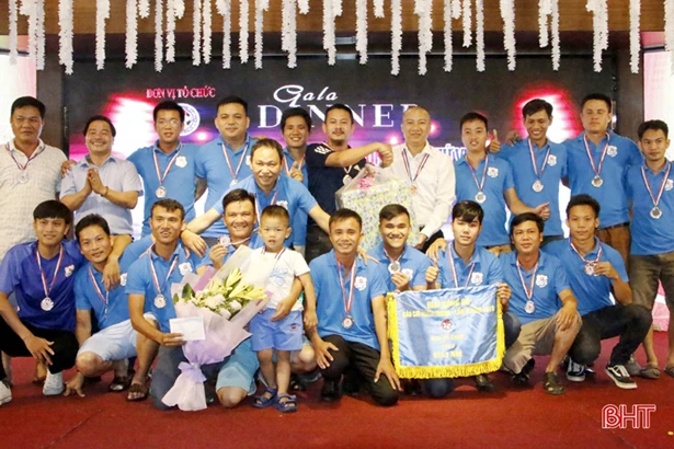 FC Báo chí Thanh Hóa vô địch Giải Bóng đá Báo chí miền Trung tại Hà Tĩnh