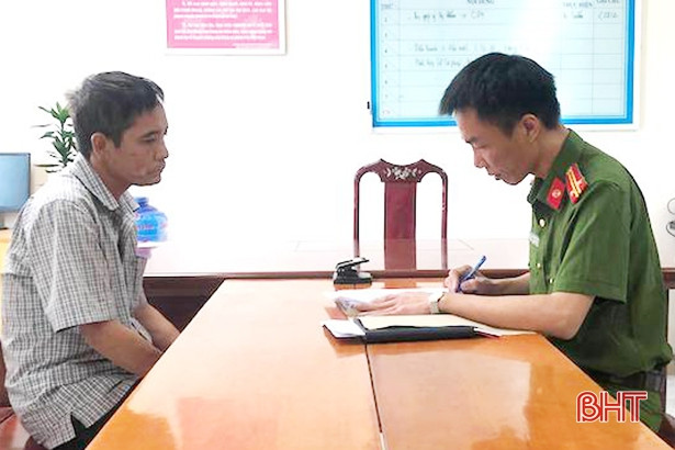 Công an Hà Tĩnh bắt quả tang 3 đối tượng mua bán, sử dụng ma túy