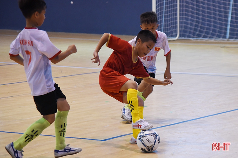 Giải bóng đá TN-NĐ toàn tỉnh 2019: Hai cặp song sinh ghi bàn cho một đội