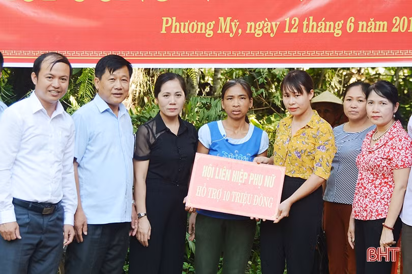 Báo Hà Tĩnh phối hợp xây nhà cho phụ nữ đơn thân ở Hương Khê