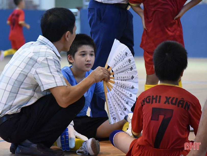 Giải bóng đá TN-NĐ toàn tỉnh 2019: Hai cặp song sinh ghi bàn cho một đội