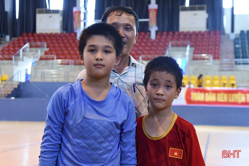 Giải bóng đá TN-NĐ toàn tỉnh 2019: Hai cặp song sinh ghi bàn cho một đội