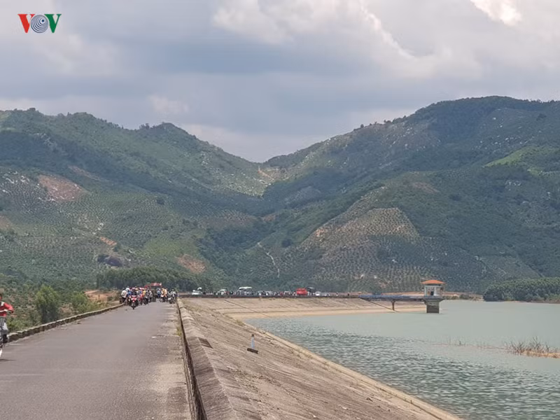 Hiện trường vụ rơi máy bay quân sự ở Khánh Hòa, 2 chiến sỹ hy sinh