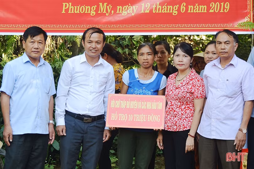 Báo Hà Tĩnh phối hợp xây nhà cho phụ nữ đơn thân ở Hương Khê