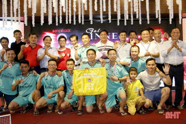 FC Báo chí Thanh Hóa vô địch Giải Bóng đá Báo chí miền Trung tại Hà Tĩnh