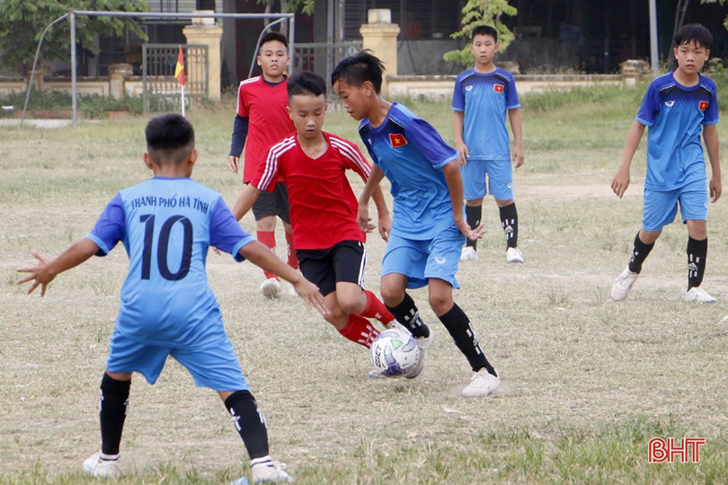 Nhi đồng Kỳ Anh, Vũ Quang giành quyền vào bán kết Giải bóng đá Thiếu niên - nhi đồng Hà Tĩnh