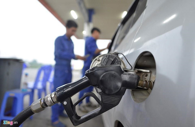 Xử lý thế nào khi ôtô, xe máy đổ nhầm xăng giả, xăng bẩn?