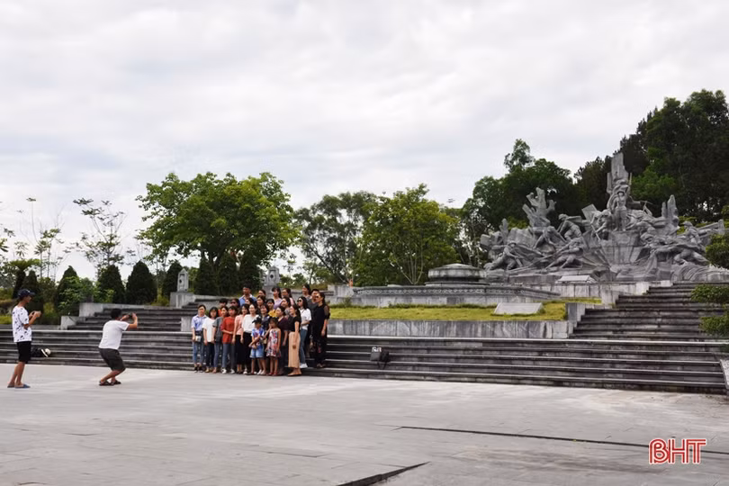 Ngã ba Đồng Lộc đón tiếp hơn 151 nghìn lượt khách tham quan