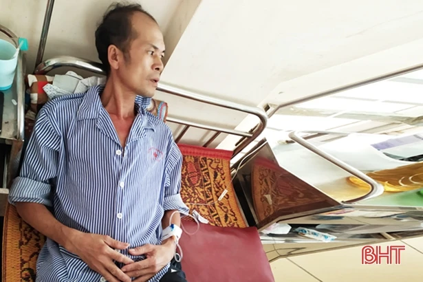 Cha ung thư, mẹ tai biến, 3 con nguy cơ dở dang việc học