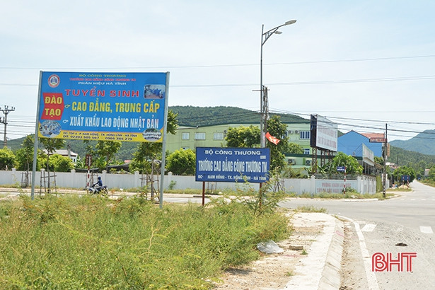 Vì sao ngã tư ở phường Nam Hồng thường xảy ra tai nạn?