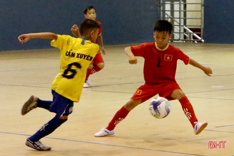 Khởi tranh Giải Bóng đá Thiếu niên - nhi đồng toàn tỉnh Hà Tĩnh