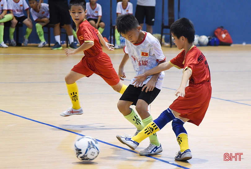 Giải bóng đá TN-NĐ toàn tỉnh 2019: Hai cặp song sinh ghi bàn cho một đội