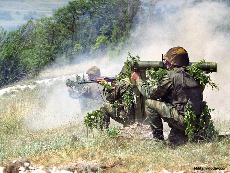 Soi sức mạnh súng phóng lựu nhiệt áp RPO-A Shmel