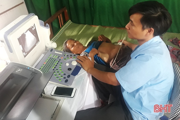 Formosa Hà Tĩnh hỗ trợ khám, cấp thuốc miễn phí cho người dân Kỳ Lợi