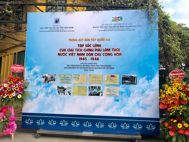 trung bay tap sac lenh cua chu tich ho chi minh giai doan 1945 1946