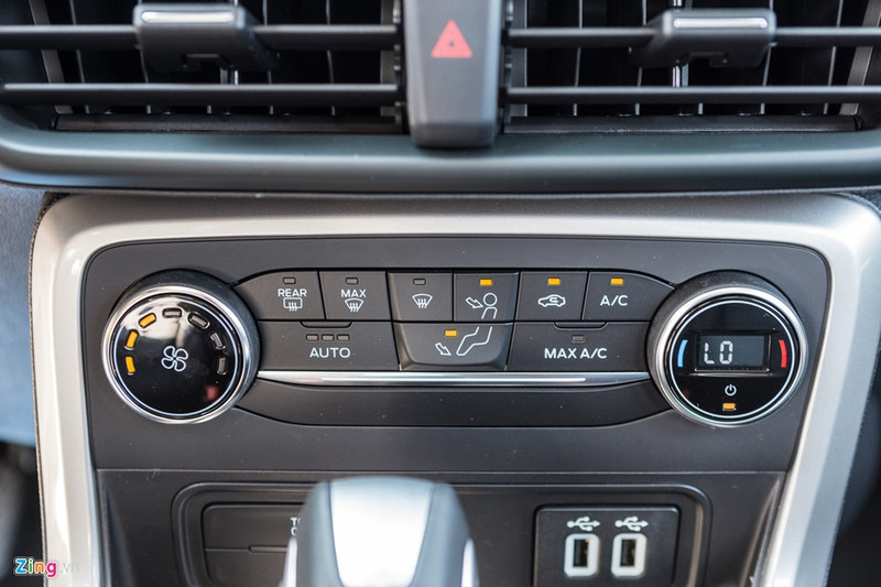 chi tiet ford ecosport 2018 moi ra mat tai viet nam