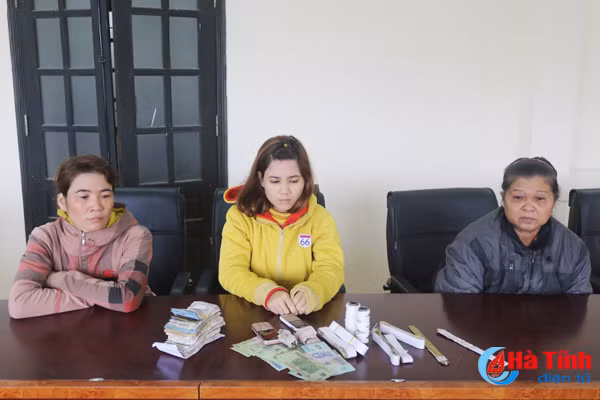 bat nhom nu quai tu tay ninh ra ha tinh trom tien cong duc