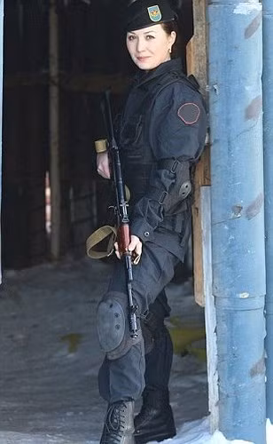 anh ve dep khong lan vao dau cua cac nu quan nhan kazakhstan