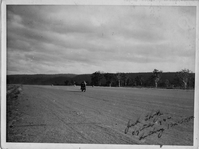 co gi dac biet o chiec mo to vua duoc tra gia gan 1 trieu usd