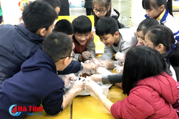 tet sum vay chia se yeu thuong voi ban ngheo