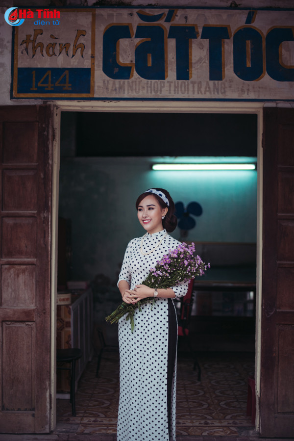 thieu nu ha tinh diu ngot trong bo anh cover co ba sai gon