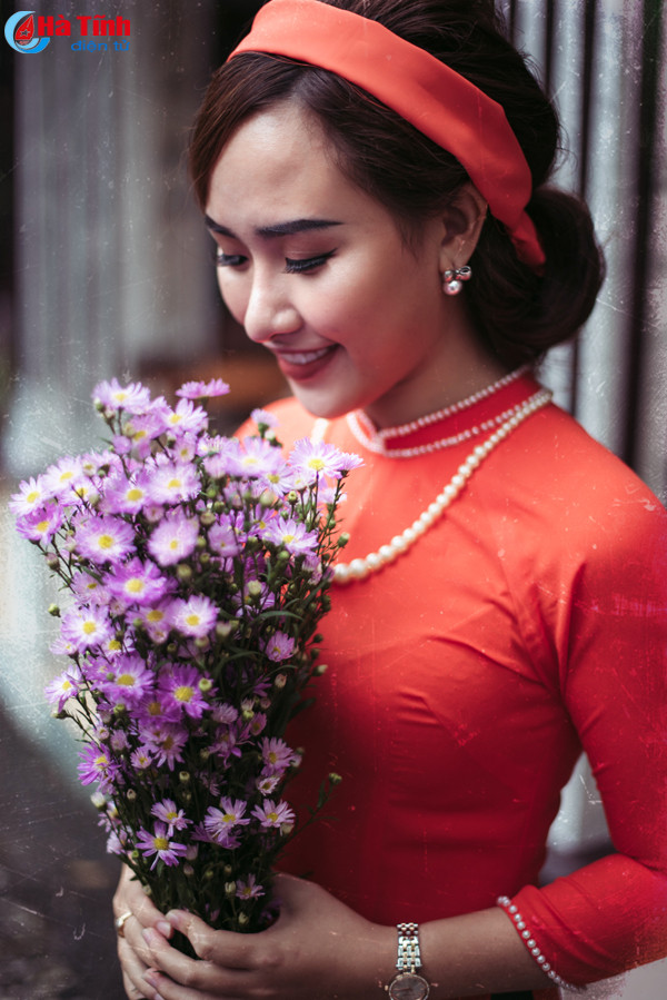 thieu nu ha tinh diu ngot trong bo anh cover co ba sai gon