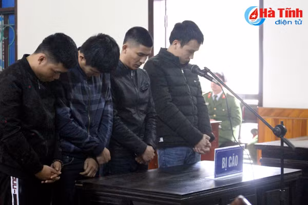 vao tu vi dung sung ak giai quyet mau thuan