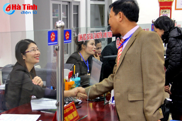 khai truong trung tam hanh chinh cong huyen nghi xuan