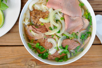 cach nau pho bo ngon cho bua sang nhanh gon day nang luong