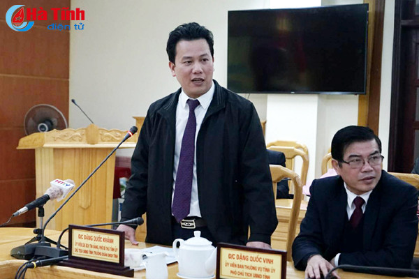 lanh dao ha tinh gap mat khen thuong trung ve bui tien dung