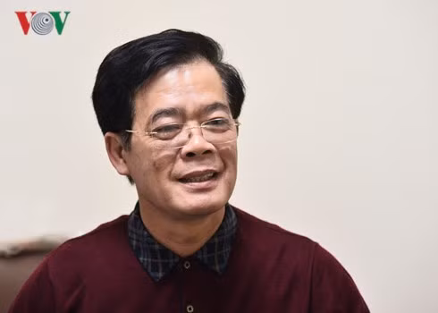 Nhà báo Nhị Lê - Phó Tổng Biên tập Tạp chí Cộng sản 88 mua xuan dang truong ton cung dan toc