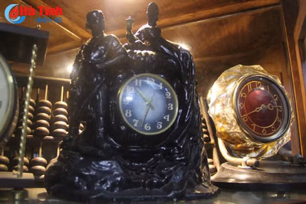 chiem nguong gia tai dong ho co doc la cua bac sy ha tinh