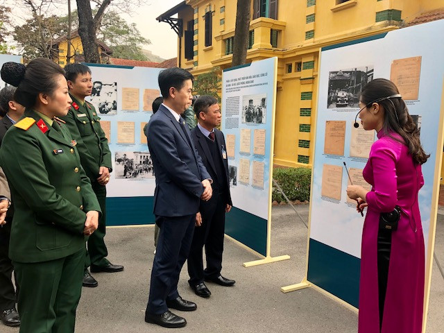 trung bay tap sac lenh cua chu tich ho chi minh giai doan 1945 1946