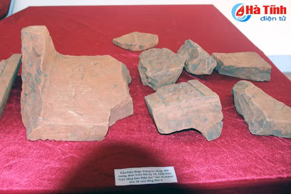 phat hien nhieu gom su tien dong co tai di tich den huyen