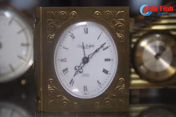 chiem nguong gia tai dong ho co doc la cua bac sy ha tinh