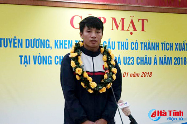 lanh dao ha tinh gap mat khen thuong trung ve bui tien dung