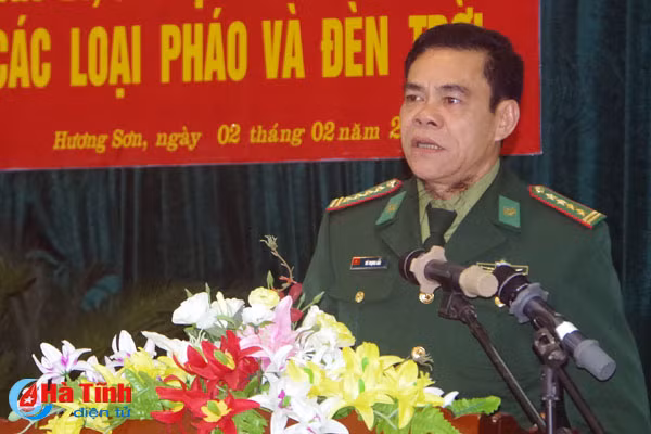 ngan ngua van chuyen tang tru vu khi vat lieu no dip tet