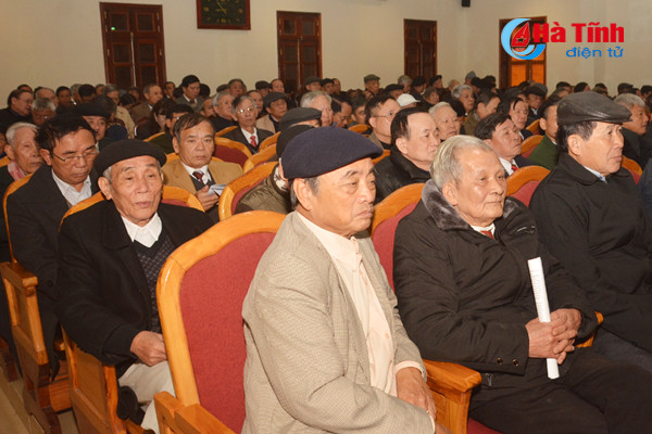 can bo cot can cac thoi ky dong gop lon cho su phat trien chung cua ha tinh